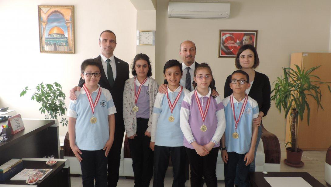 İlçemiz Atatürk Ortaokulu Ulusal (UMATYA)  Matematik Yarışmasında İl 1.ciliği  ve Bölge 1.ciliği Kazandı