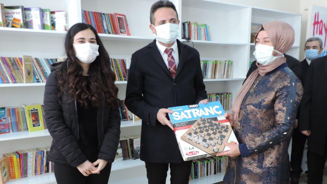 Orduzu Mecit Şahaplıoğlu Ortaokulunda Kütüphane ve Müzik Sınıfı Açıldı